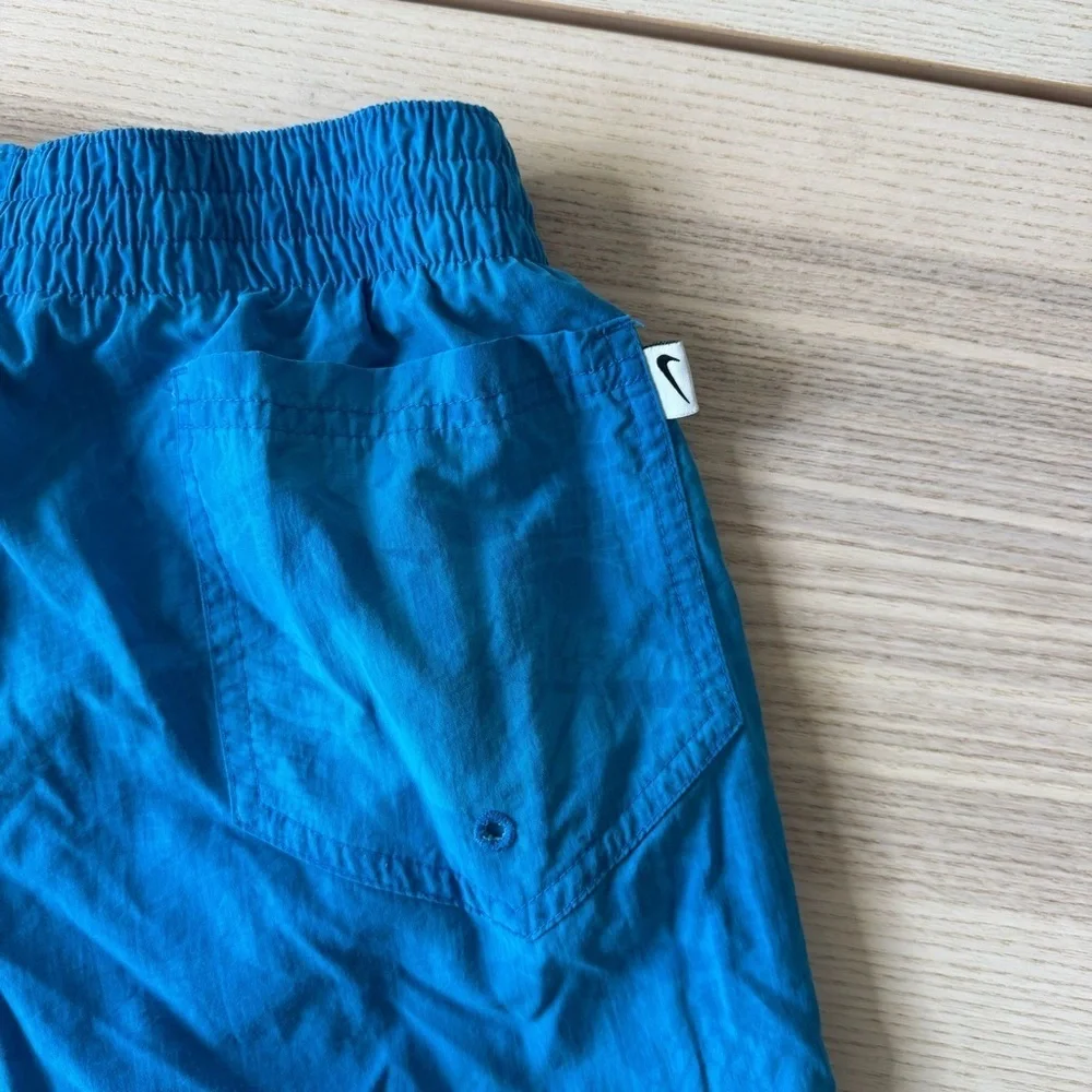 Nike Vibrant Blue Sports Shorts Solid Icon Volley Swim Shorts size M